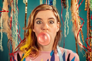tUnE-yArDs