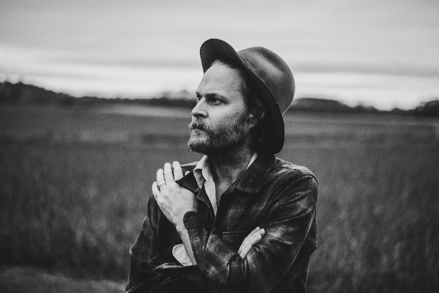Hiss Golden Messenger Is Looking For Truth On &#039;Terms Of Surrender&#039;